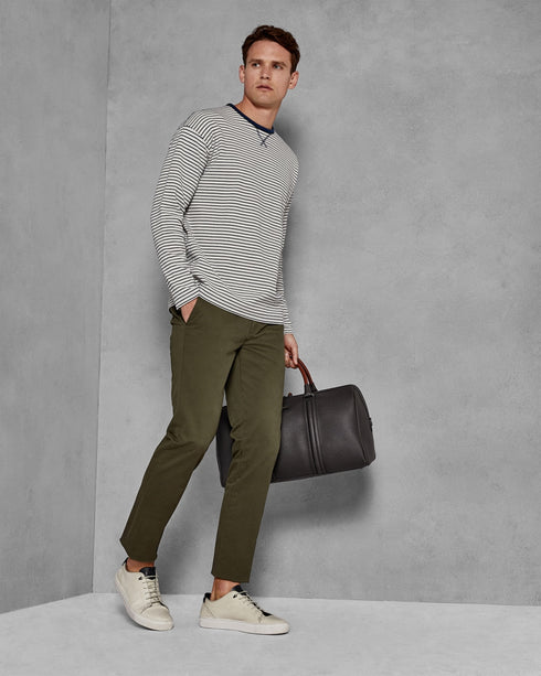 <P Class="Title_Title__3Pbf0" Data-Testid="Product:Title"><Span Style="Text-Decoration: Underline;">Seleb Slim Fit Chinos<...